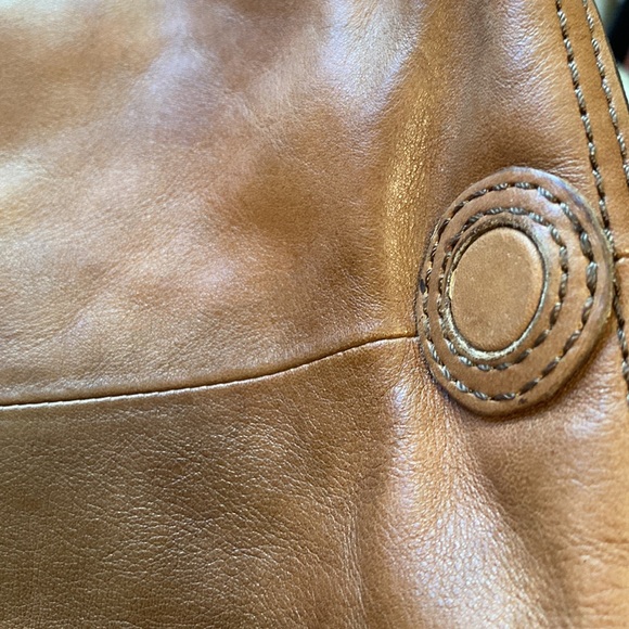 Fossil Vintage Revival (VRV) Flap Crossbody - Picture 5 of 12